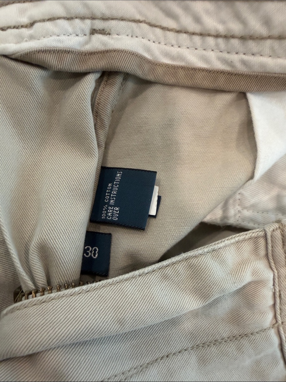 Polo by Ralph Lauren Men’s Light Khaki Cargo Shorts - Picture 3 of 3